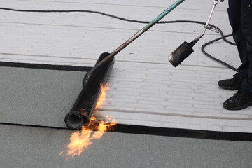 雨漏りを助成金で安心修理|栃木県矢板市KRAFTMANが提案する賢いリフォーム方法 |(株)KRAFTMAN